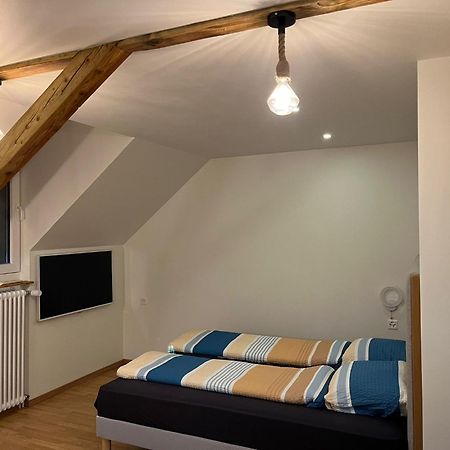 Studio Cosy Au Centre De Couvet Dış mekan fotoğraf