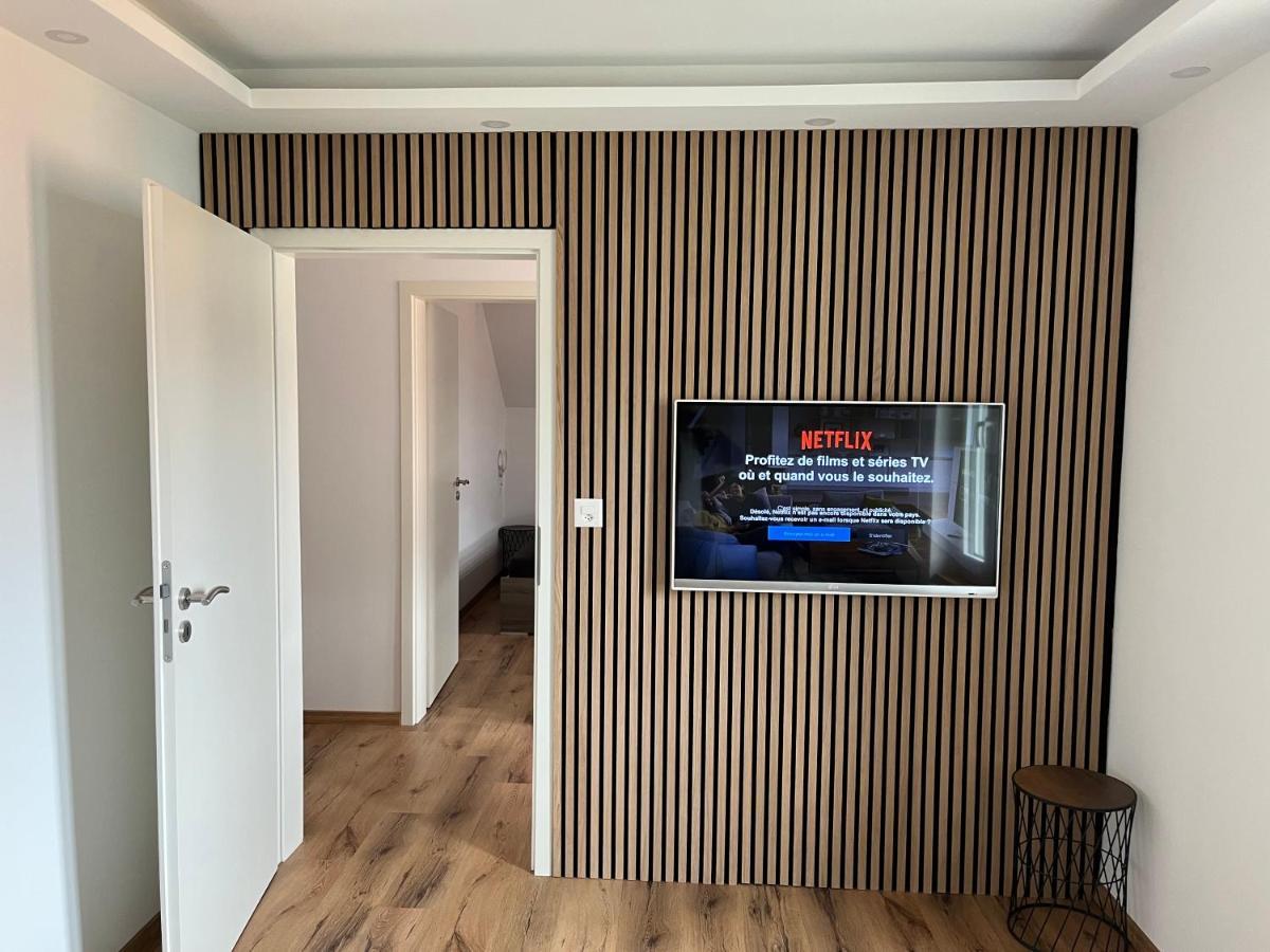 Studio Cosy Au Centre De Couvet Dış mekan fotoğraf