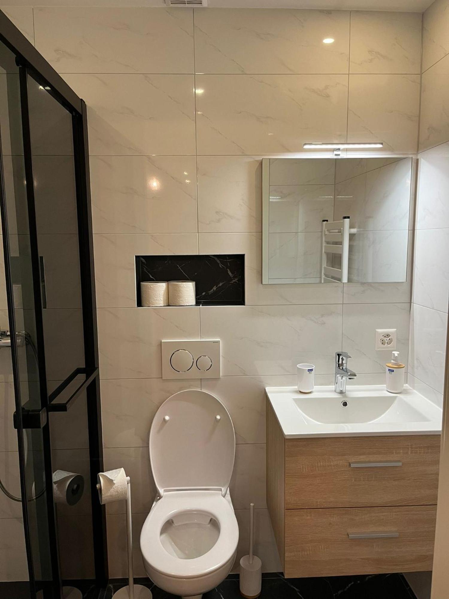 Studio Cosy Au Centre De Couvet Dış mekan fotoğraf