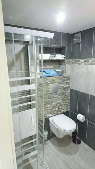 Studio Cosy Au Centre De Couvet Dış mekan fotoğraf