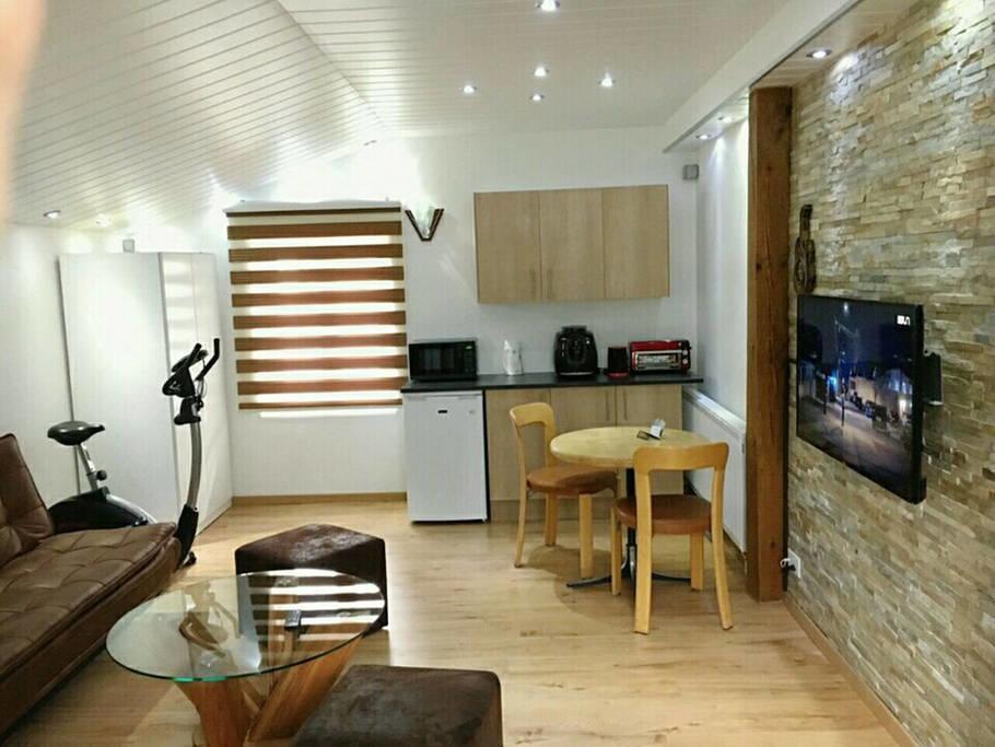 Studio Cosy Au Centre De Couvet Dış mekan fotoğraf