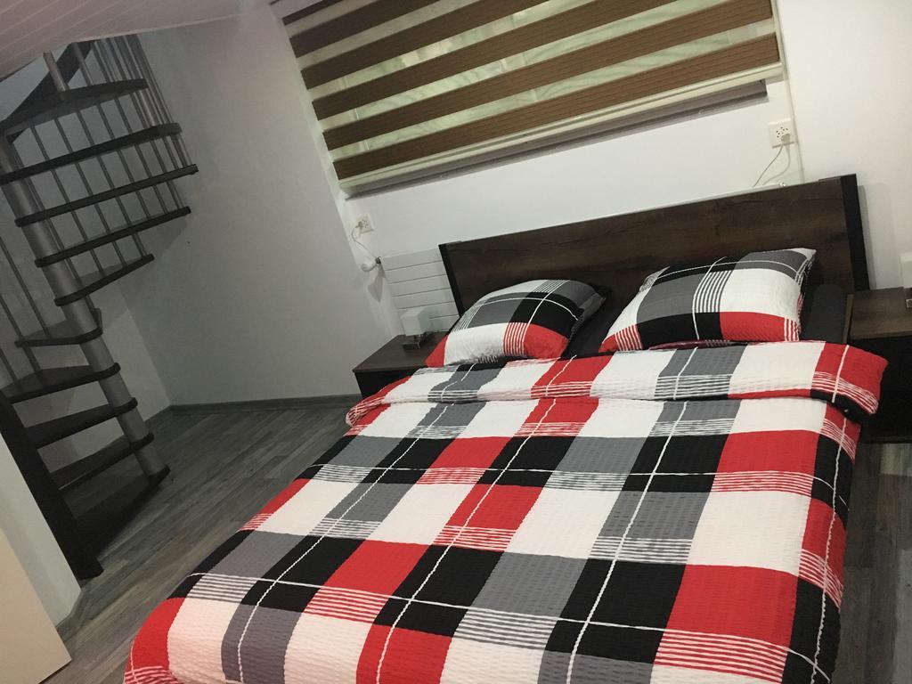 Studio Cosy Au Centre De Couvet Dış mekan fotoğraf