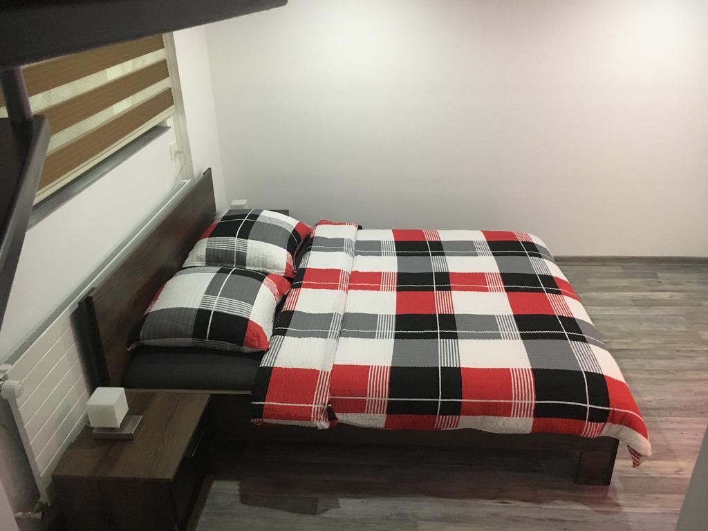 Studio Cosy Au Centre De Couvet Dış mekan fotoğraf